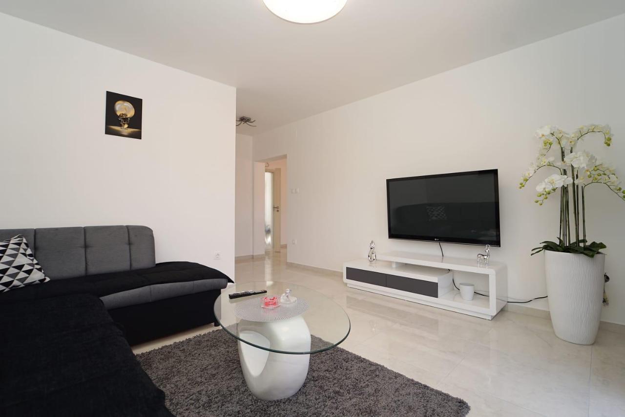 Apartman Tessa Vela Luka Εξωτερικό φωτογραφία