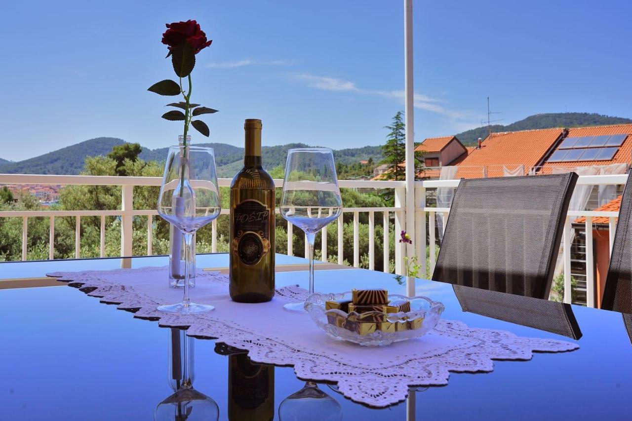 Apartman Tessa Vela Luka Εξωτερικό φωτογραφία