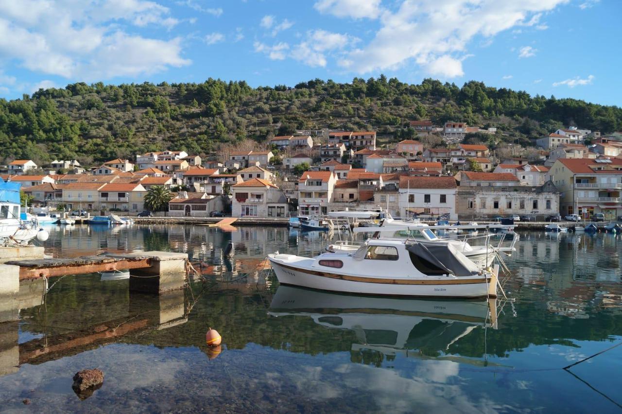 Apartman Tessa Vela Luka Εξωτερικό φωτογραφία
