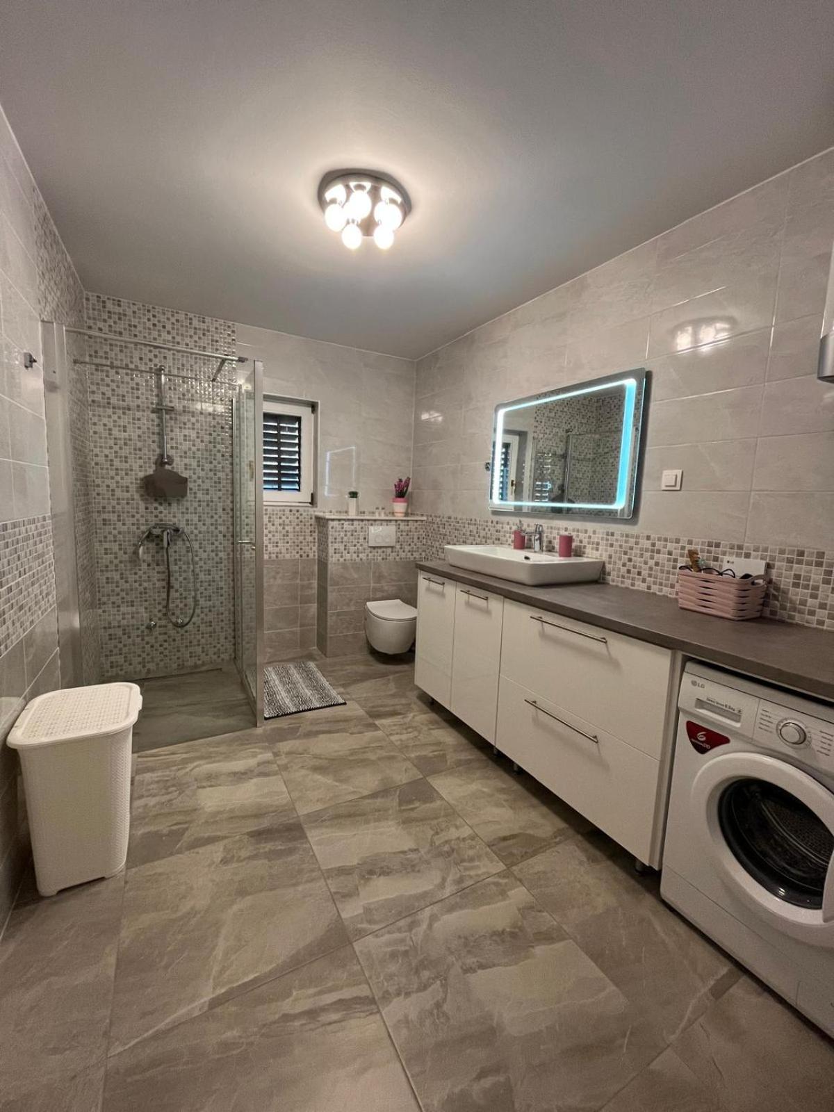 Apartman Tessa Vela Luka Εξωτερικό φωτογραφία