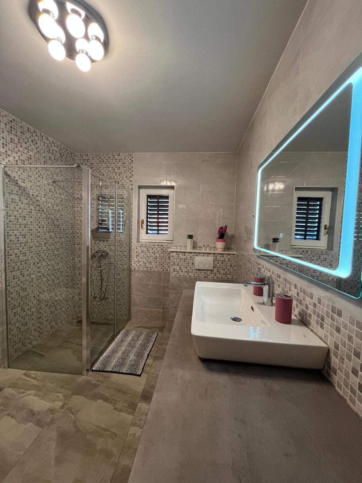 Apartman Tessa Vela Luka Εξωτερικό φωτογραφία